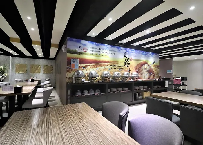 J-Hotel